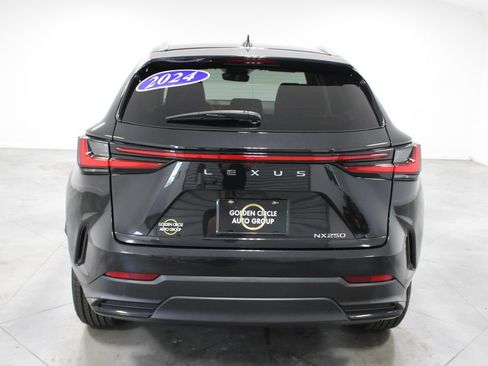 Used 2024 Lexus NX 250 FWD w/ Towing Package (2000 Lbs) image 8
