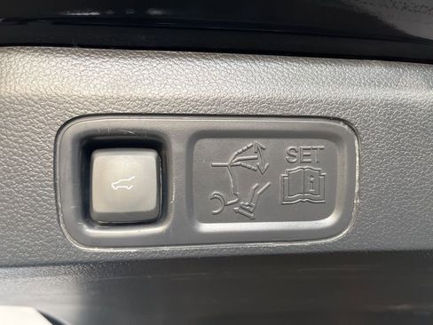 Used 2023 Ford Expedition Max Platinum image 13