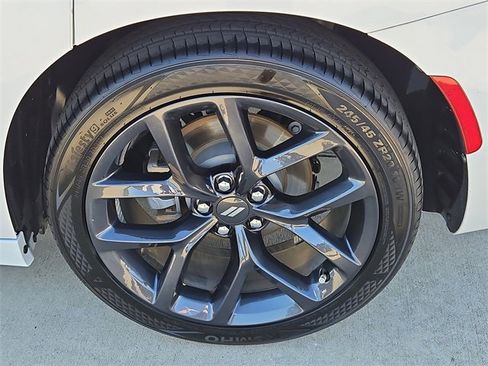 Used 2022 Dodge Charger SXT w/ Plus Group image 12