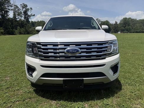 Used 2018 Ford Expedition Max Limited w/ Equipment Group 301A RWD image 2