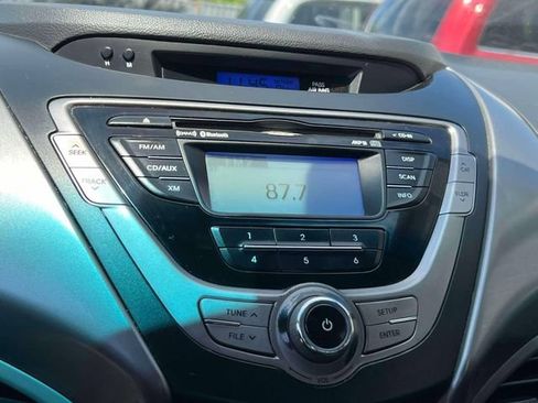 Used 2013 Hyundai Elantra GLS w/ Preferred Pkg FWD image 32
