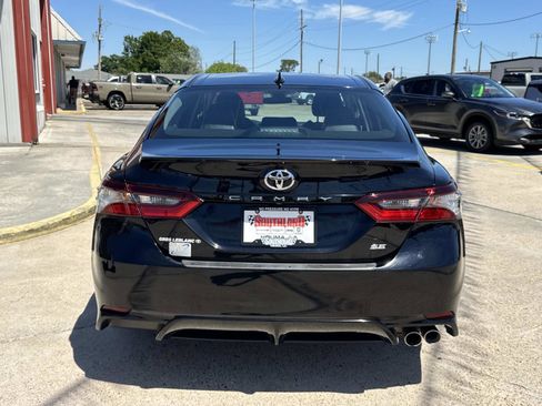 Used 2023 Toyota Camry SE FWD image 6