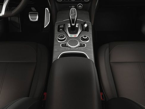 New 2025 Alfa Romeo Stelvio Sprint image 27