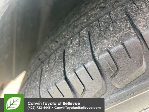 Used 2010 Ford Focus SE FWD image 26
