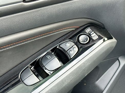 Used 2023 Nissan Altima 2.5 SR w/ SR Premium Package image 7