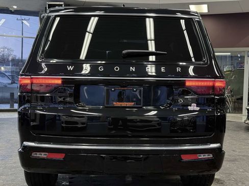 Used 2024 Jeep Wagoneer 4WD w/ Premium Group I image 34