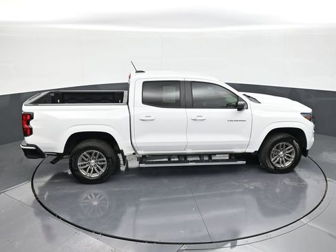 Used 2023 Chevrolet Colorado LT w/ LT Convenience Package image 18
