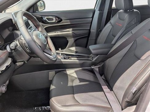New 2025 Jeep Compass Trailhawk w/ Trailhawk Convenience Group image 4