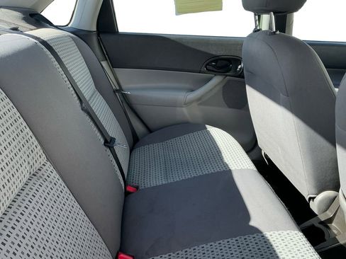 Used 2007 Ford Focus S FWD image 21