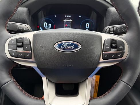 New 2026 Ford Explorer Active w/ Active Comfort Package RWD image 23