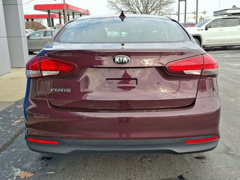 Used 2018 Kia Forte LX image 5