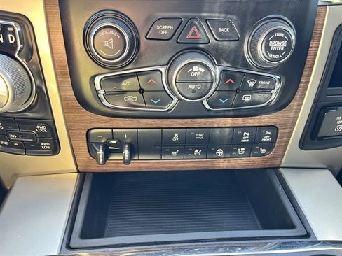 Used 2015 RAM 1500 Laramie w/ Convenience Group AWD/4WD image 25