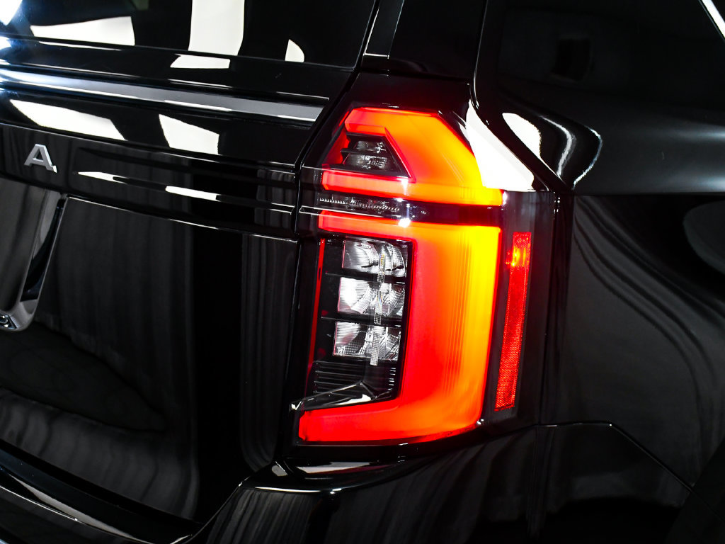 Used 2025 Nissan Armada SV AWD/4WD image 75