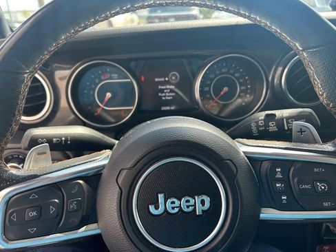 Used 2022 Jeep Wrangler Unlimited Rubicon w/ Xtreme Recon 35" Tire Package image 15