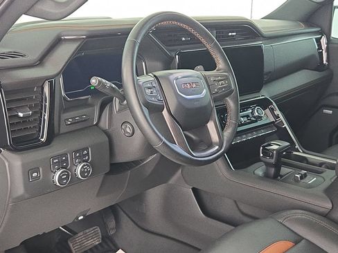 Used 2024 GMC Sierra 1500 AT4 w/ Technology Package AWD/4WD image 16