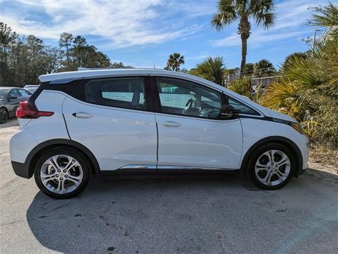 Used 2017 Chevrolet Bolt LT image 2