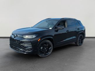 New 2026 Volkswagen Tiguan SE R-Line video 1