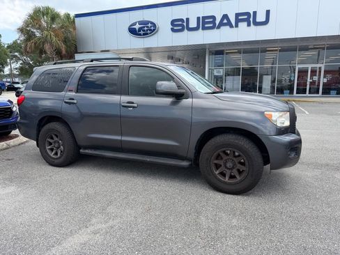 Used 2014 Toyota Sequoia SR5 RWD image 1