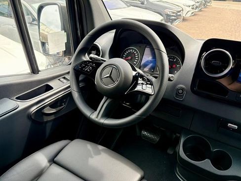 New 2026 Mercedes-Benz Sprinter 2500 image 25