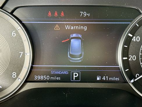 Used 2023 INFINITI QX50 Luxe image 12