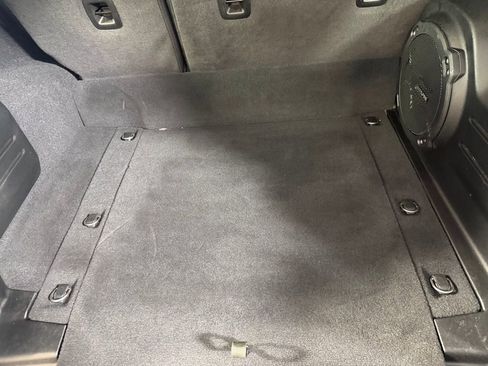 Used 2021 Jeep Wrangler Unlimited Sahara image 33