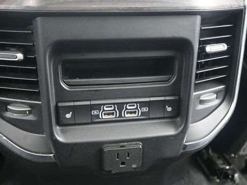 Used 2025 RAM 1500 Laramie AWD/4WD image 19