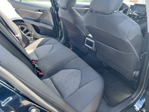Used 2021 Toyota Camry LE FWD image 14