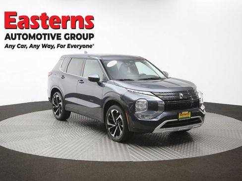 Used 2024 Mitsubishi Outlander SE AWD/4WD image 49