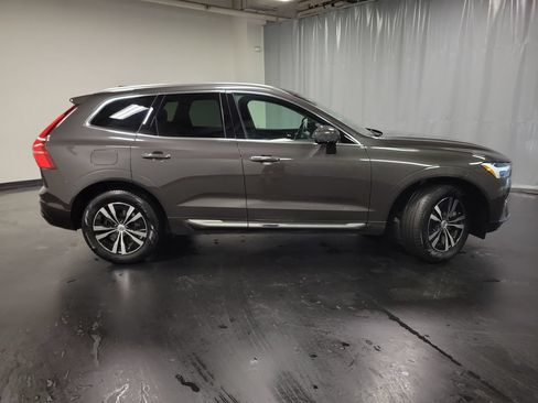 Used 2023 Volvo XC60 T8 Core AWD/4WD image 9