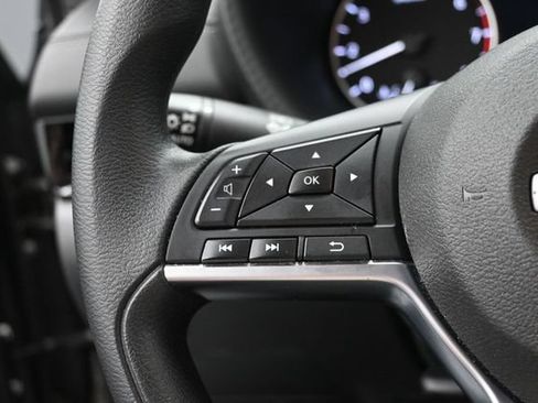 Used 2024 Nissan Sentra SV FWD image 22