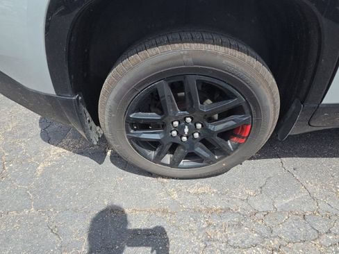 Used 2019 Chevrolet Traverse Premier w/ Redline Edition AWD/4WD image 9