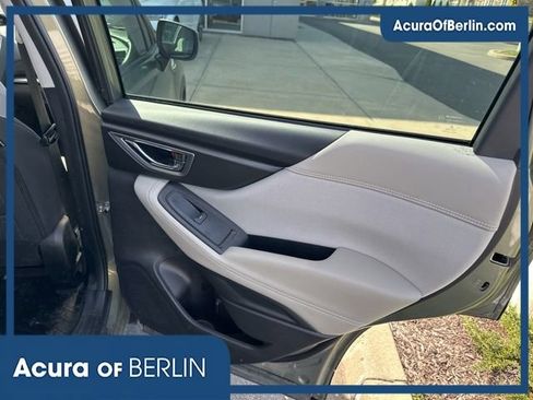 Used 2021 Subaru Forester Premium image 1