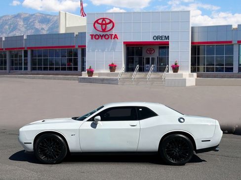 Used 2018 Dodge Challenger GT w/ Driver Convenience Group AWD/4WD image 7