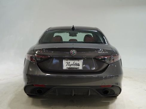 Used 2025 Alfa Romeo Giulia Veloce image 6