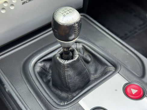 Used 2004 Honda S2000 image 24