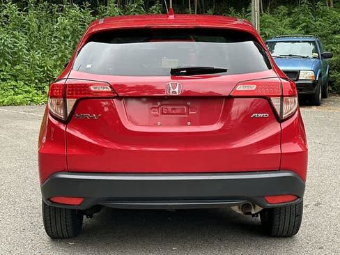 Used 2018 Honda HR-V EX image 4