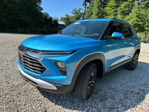 New 2026 Chevrolet TrailBlazer LT w/ LT Cold Weather Package AWD/4WD image 4