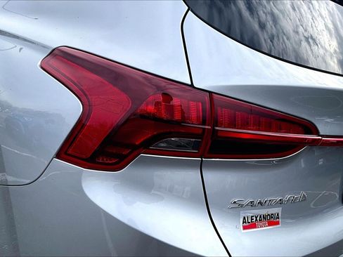 Used 2022 Hyundai Santa Fe SEL w/ Convenience Package image 27