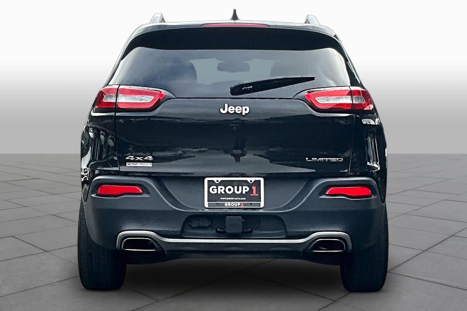Used 2016 Jeep Cherokee Limited w/ Trailer Tow Group AWD/4WD image 5