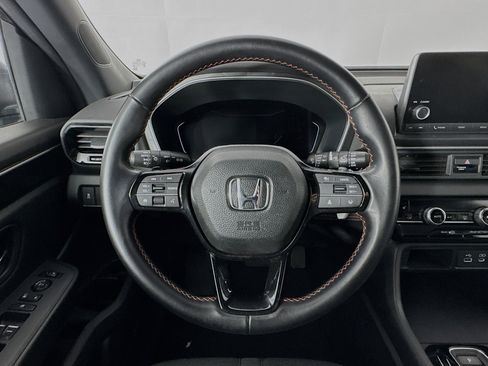 Certified 2023 Honda Pilot Sport image 11