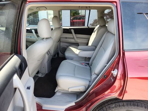 Used 2009 Toyota Highlander 2WD image 26