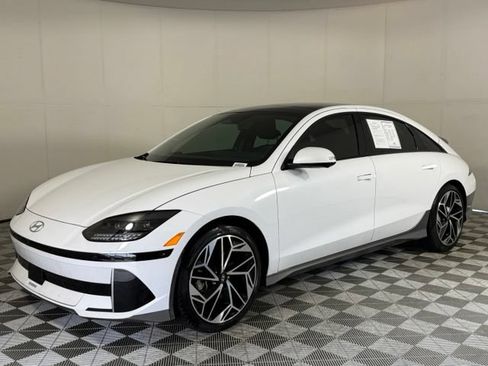 Used 2024 Hyundai Ioniq 6 Limited RWD image 2