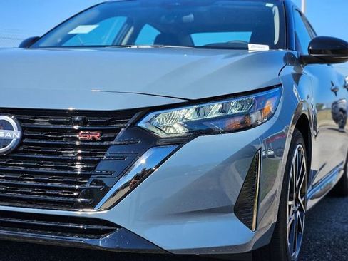 New 2025 Nissan Sentra SR w/ Trunk Package image 7