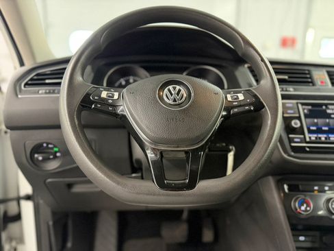 Used 2020 Volkswagen Tiguan S AWD/4WD image 21