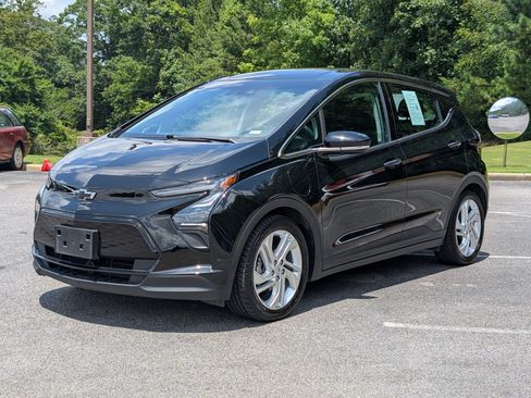 Used 2023 Chevrolet Bolt LT w/ Driver Confidence Package FWD image 5