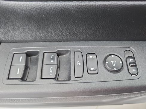 Used 2024 Honda CR-V EX image 27