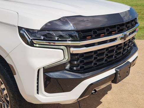 Used 2021 Chevrolet Tahoe Z71 w/ Z71 Off-Road Package AWD/4WD image 12