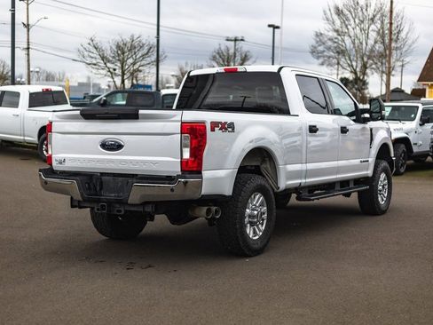 Used 2019 Ford F350 XLT w/ XLT Value Package image 9
