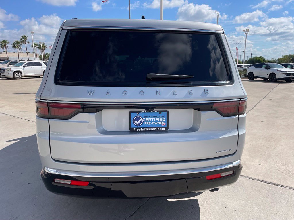 Used 2024 Jeep Wagoneer Series II w/ Flexible Seating Group RWD image 6