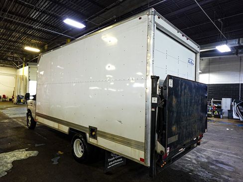 Used 2019 Ford E-350 and Econoline 350 Super Duty w/ Power Windows & Locks Group RWD image 4